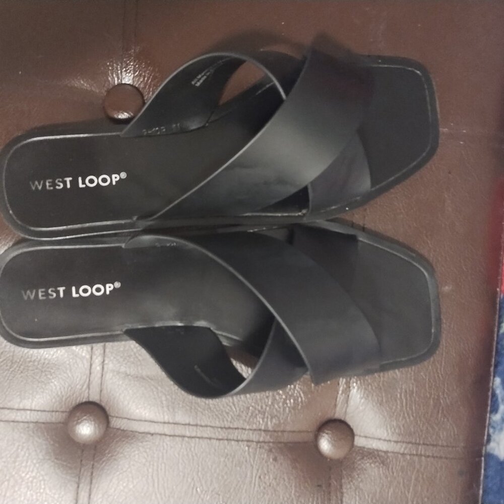 Westloop black flats  size 9/10